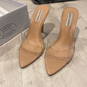 Used size 8 nude heels 👠 Steve Madden